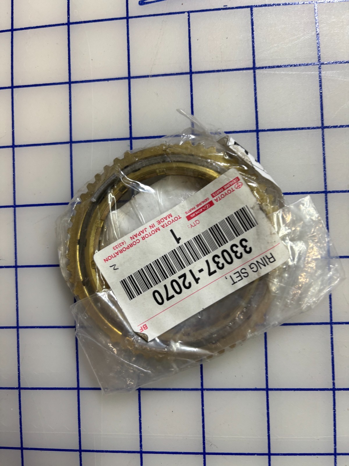 New Genuine Toyota Synchronizer Ring Set No.1 ( 33037-12070 )