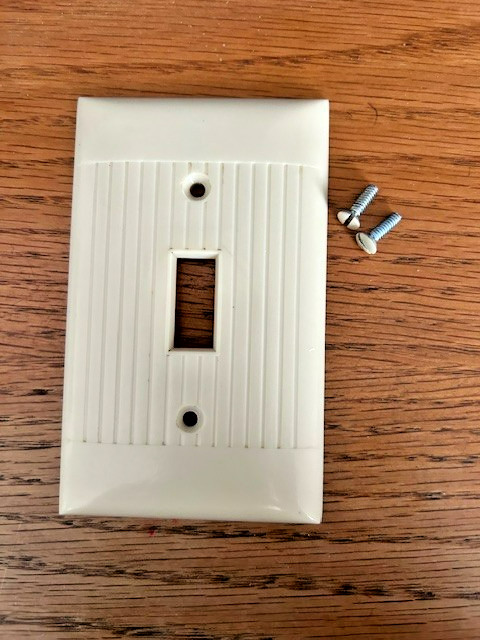 Vintage Sierra Electric Co. Light Switch D-1 Ivory Switch Cover Plate