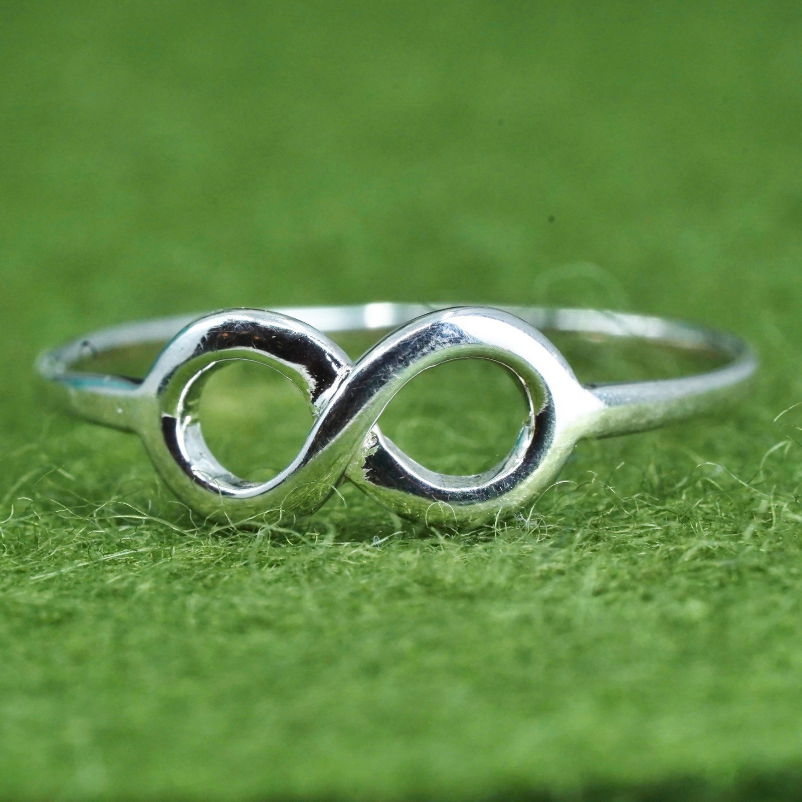 Size 7, Vintage Sterling silver handmade ring, stackable 925 infinity loop band