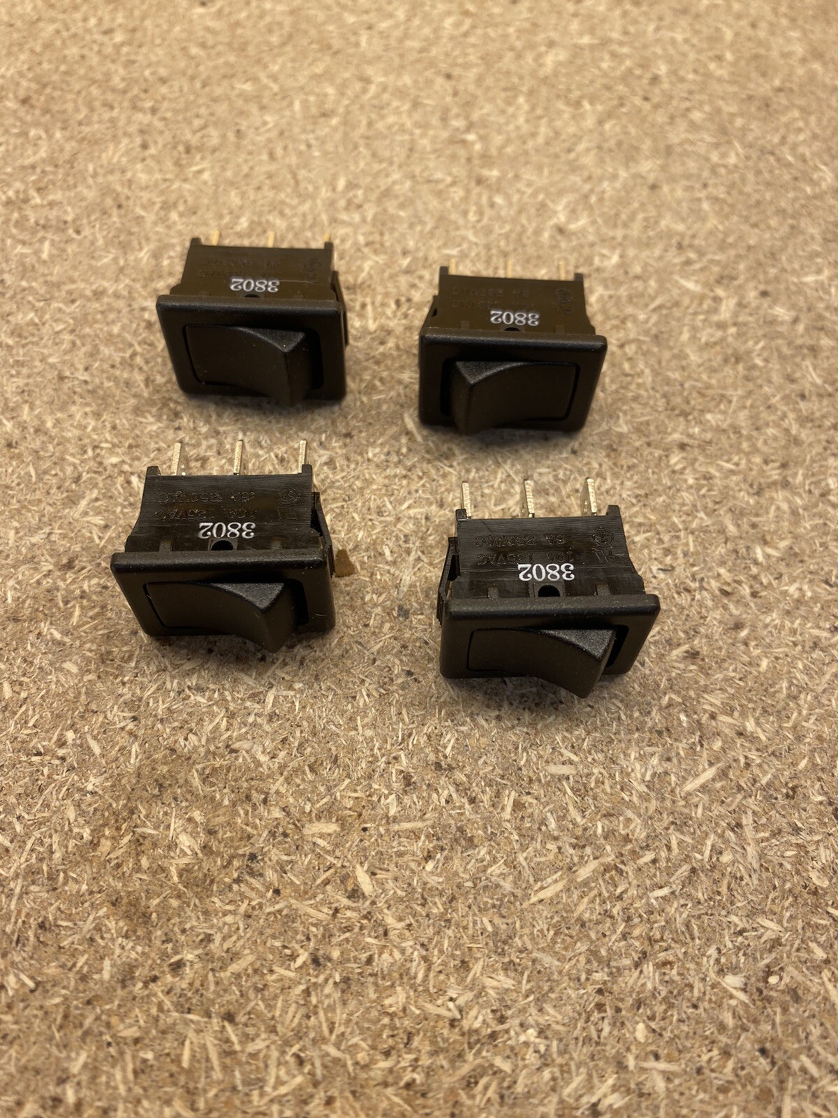 Rocker Switch  Leviton 3802 10amp 125v 6A 250v  Pack Of 4 PCs Each