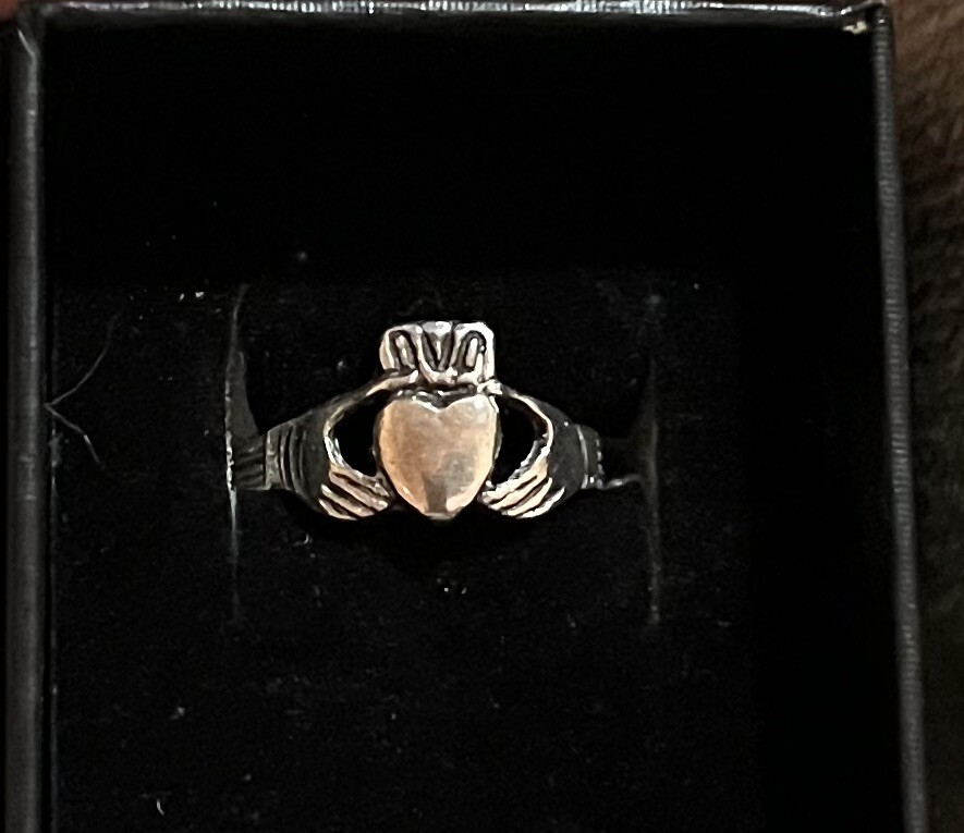 Stamped .925 Sterling Silver Adjustable Claddagh Toe Ring Ring