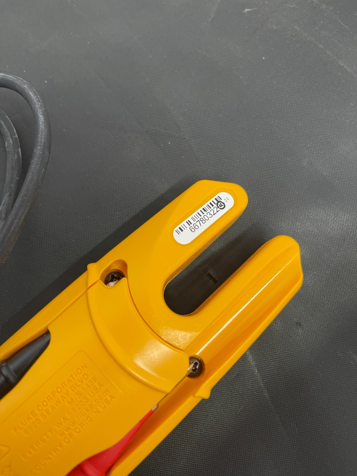 Fluke T5-600 Electrical Voltmeter, Continuity and Current Tester - Open Box