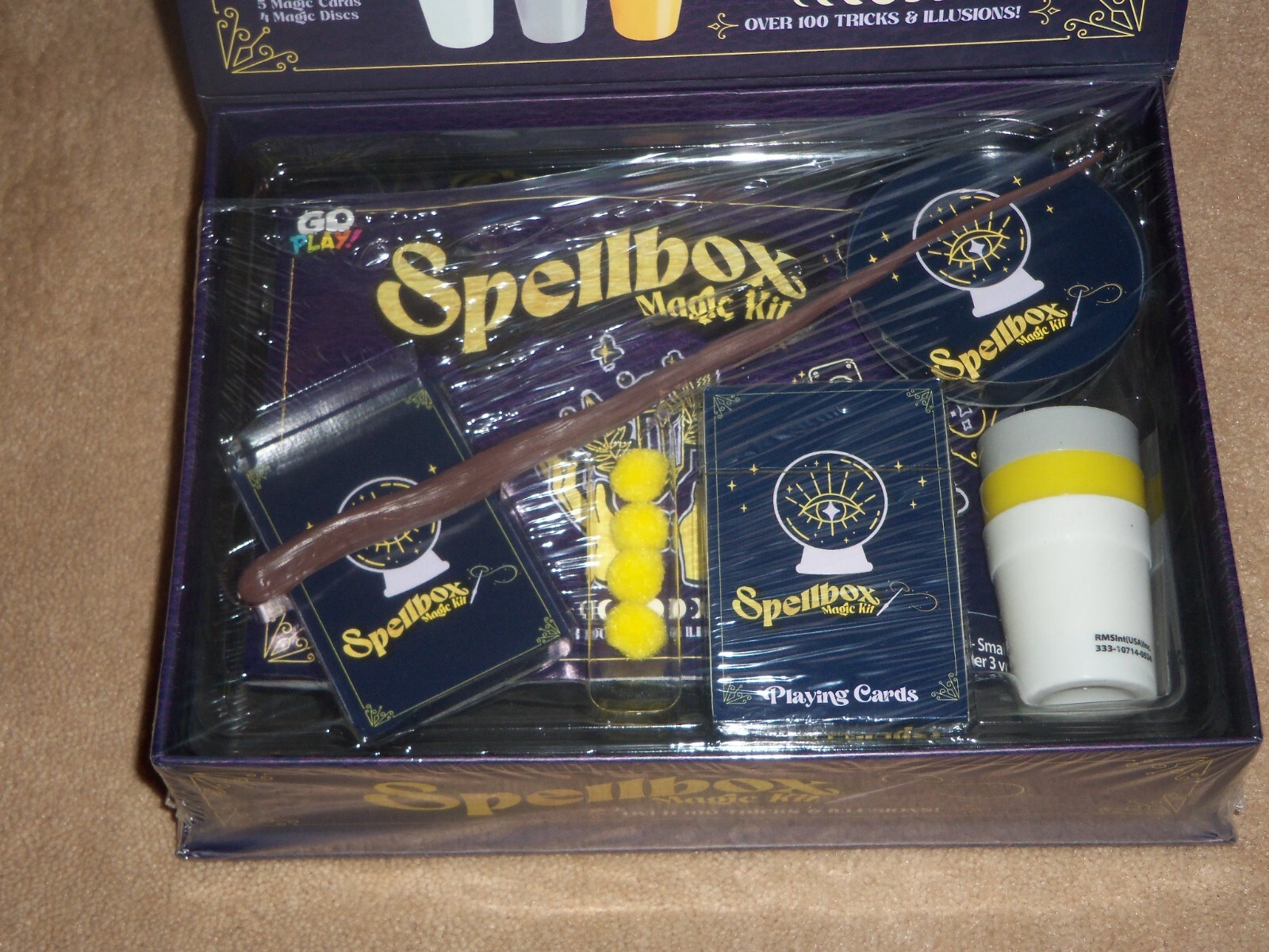 NEW, SPELLBOX MAGIC KIT, OVER 100 TRICKS & ILLUSIONS, AGES 6+