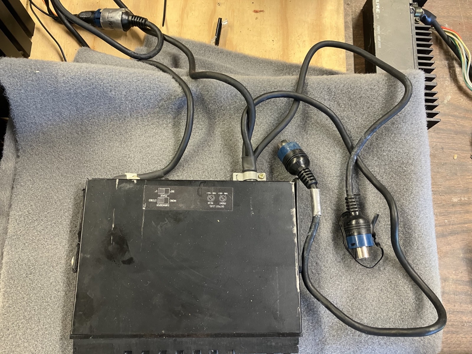 alpine equalizer 3311