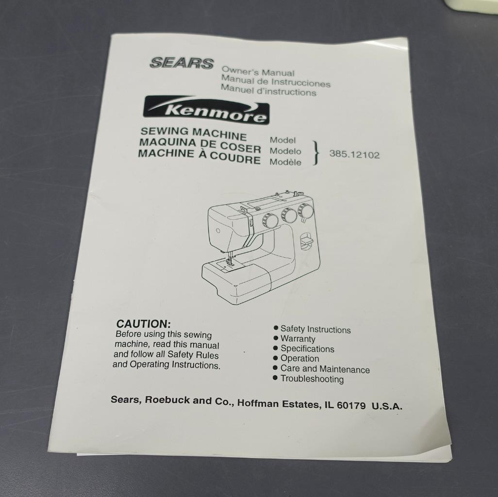 Kenmore 385.12102 Sewing Machine +Manual/Accessories/Case Tested