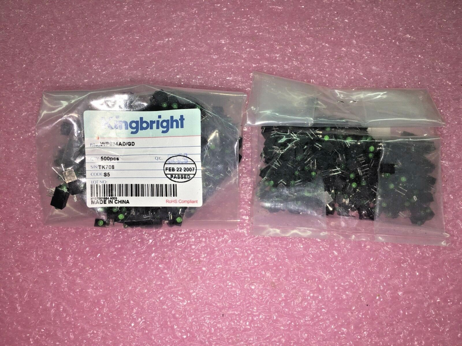 (100 PIECE LOT) WP934AD/GD, KINGBRIGHT, GREEN RIGHT ANGLE LED INDICATOR
