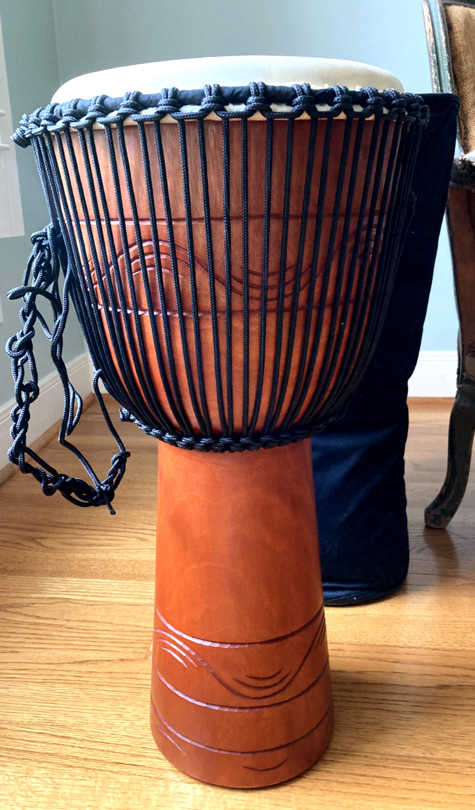 Excellent | Meinl African-style Rope Djembe 10 inch Light Brown with Gig Bag