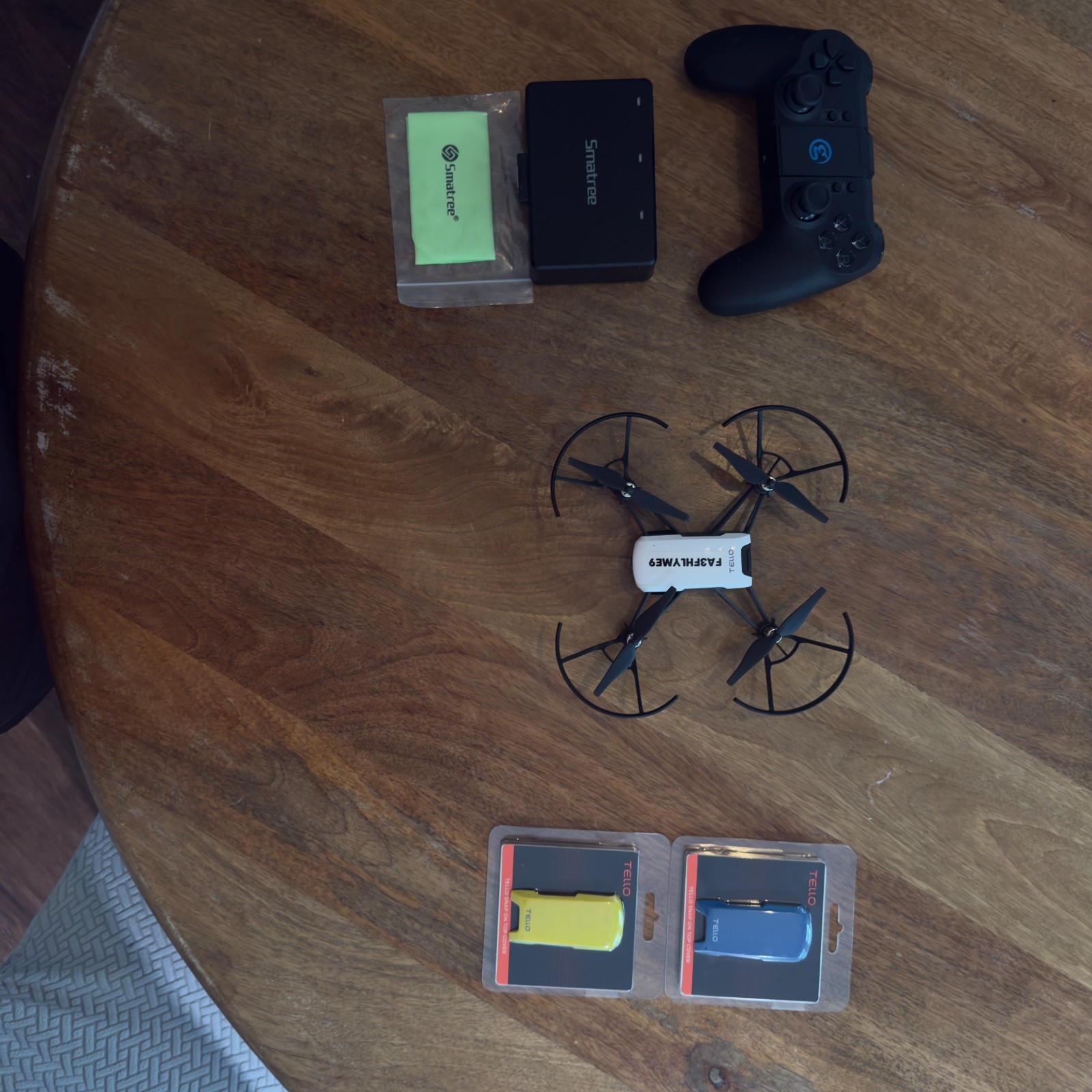 FPV DJI Tello Drone Starter Kit 720p camera Wifi/Bluetooth Vr Support