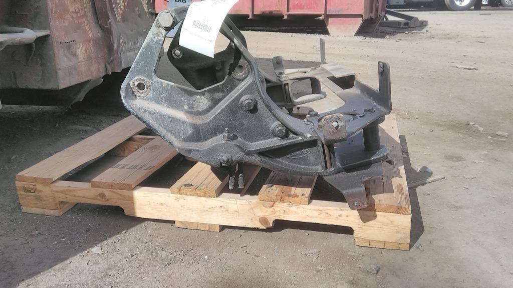 Replaces 02-024020R 2007 PETERBILT 387 SPRING HANGER ,  OR