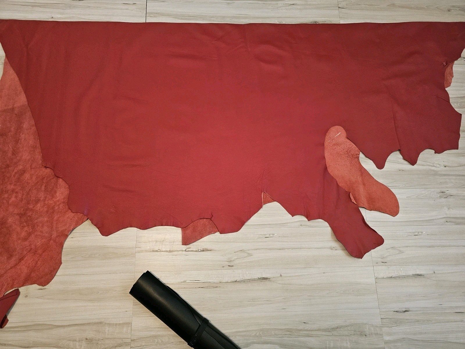 3-4oz RUBY RED MATTE LEATHER HIDE UPHOLSTERY FULL HIDE SOFT NATURAL GRAIN PANEL