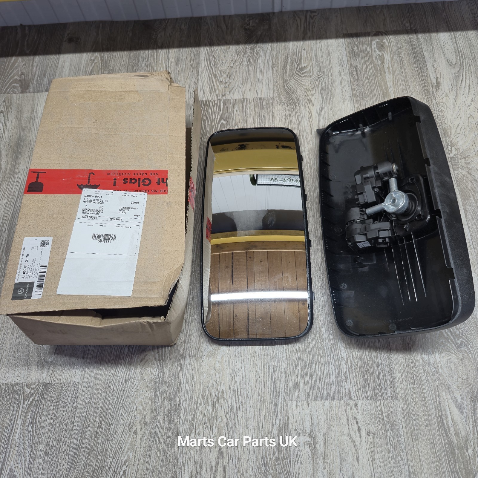 New Genuine Mercedes Benz Truck Lorry Axor Atego Right Hand Mirror A0008102179