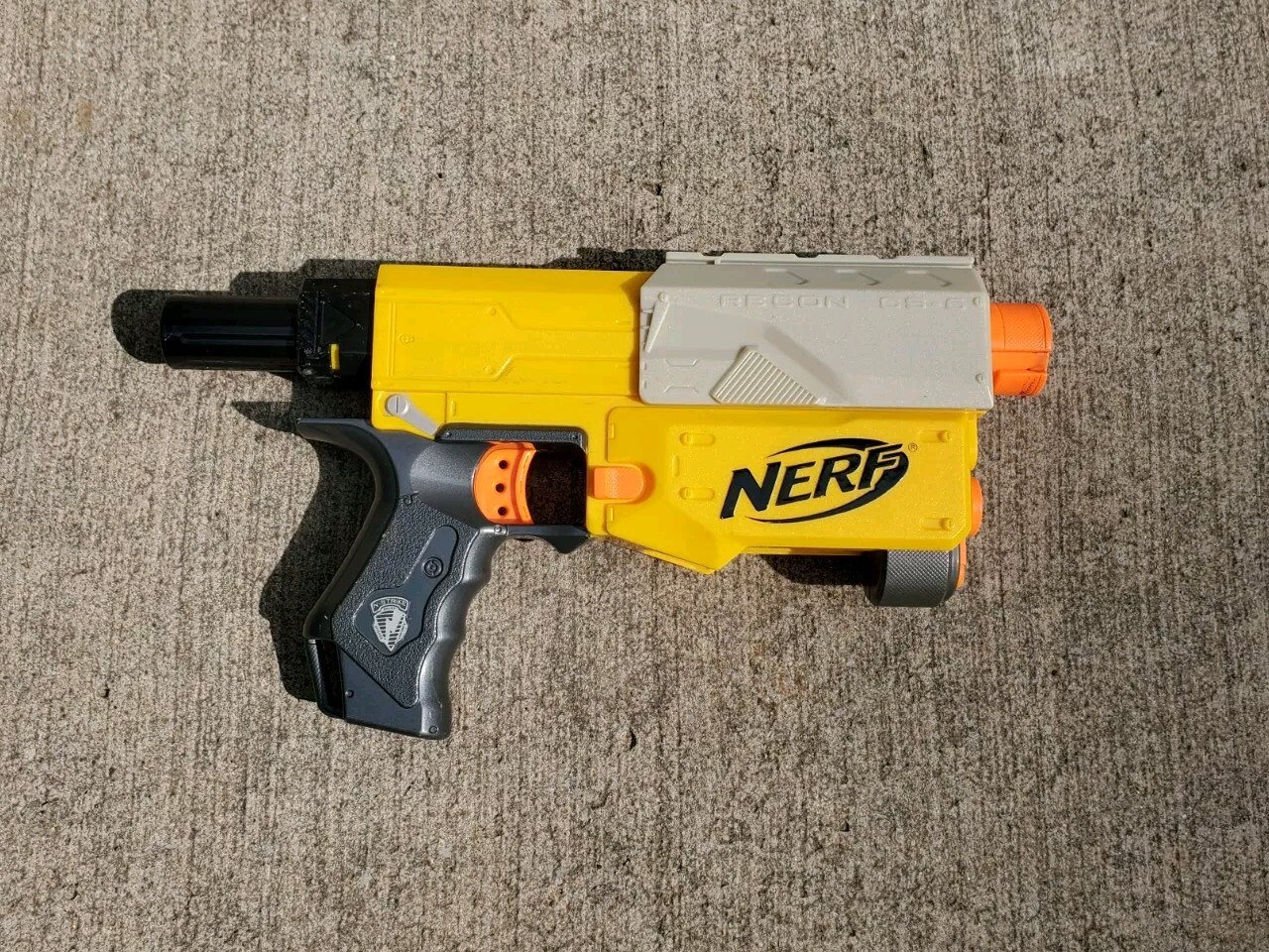 Nerf N-Strike Recon CS-6 Blaster Yellow Only