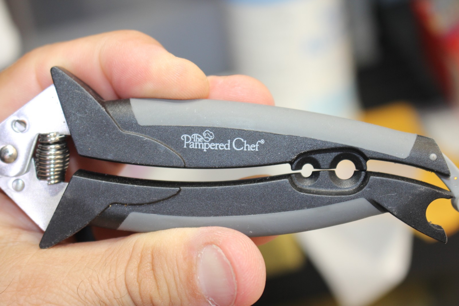 RARE Pampered Chef Mini Professional Kitchen Shears Scissors Black w/ sheath