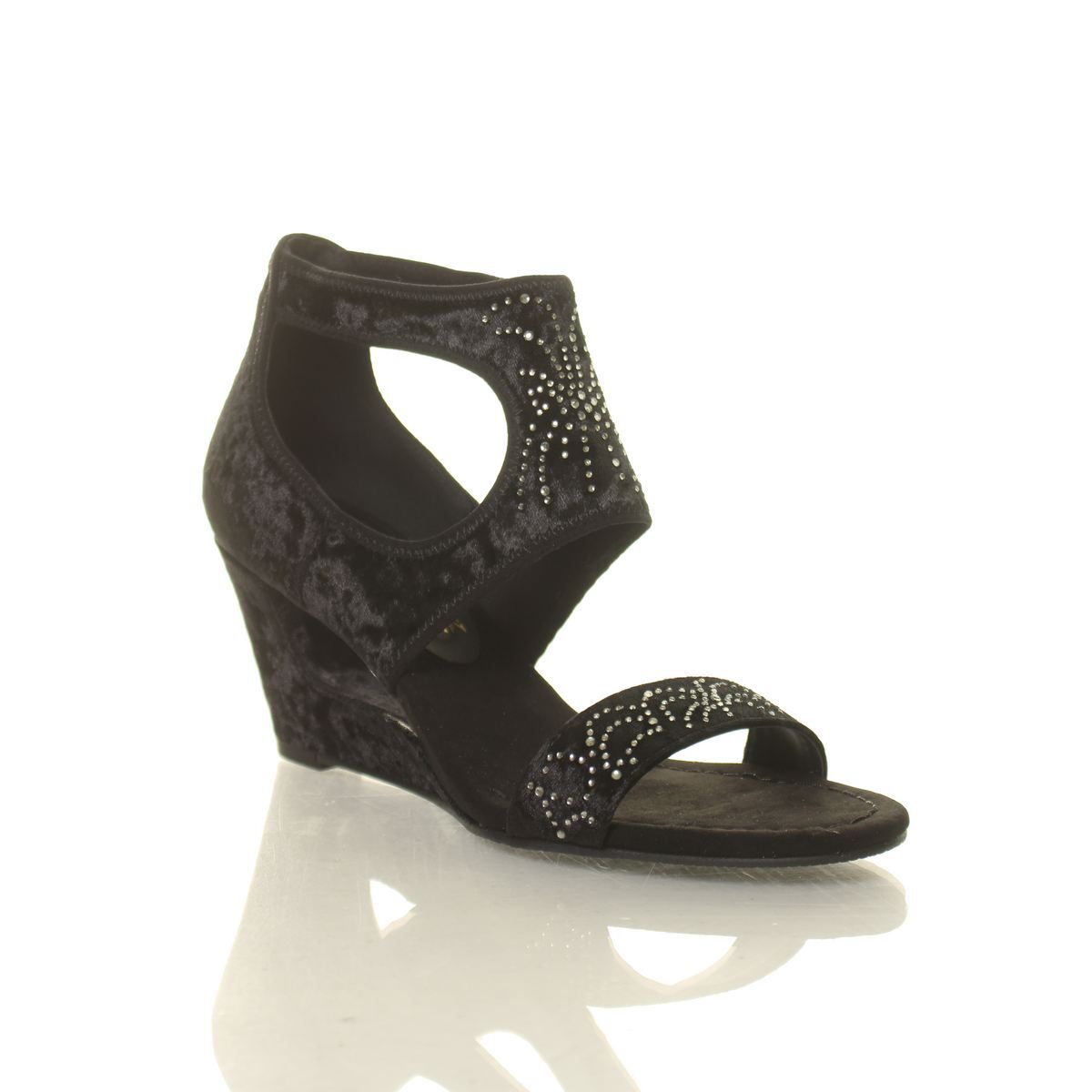 NEW YORK TRANSIT NEW Women's Natural Pretty Sparkle Velvet Sandals Shoes TEDO