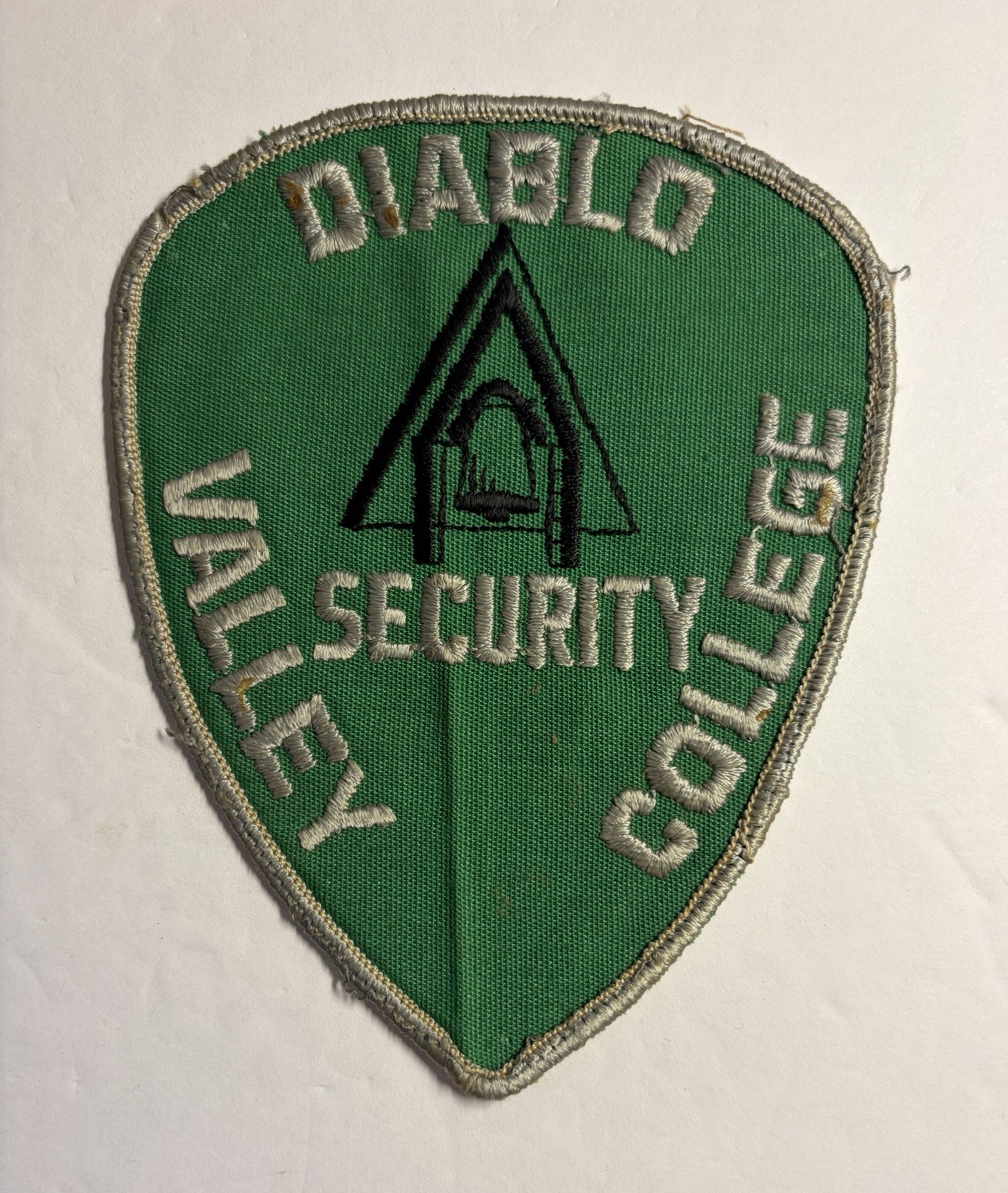 CALIFORNIA DIABLO VALLEY COLLEGE SECURITY PATCH PLEASANT HILL CONTRA COSTA #D53
