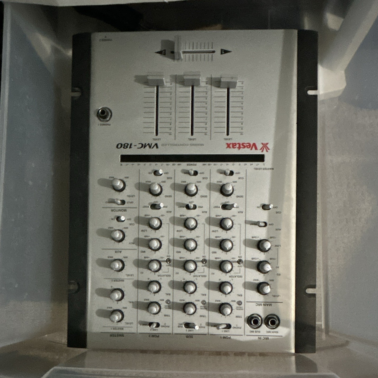 Vestax VMC-180 2-Channel Analog DJ Mixer, Rack Mountable, 3-Band EQ, Silver