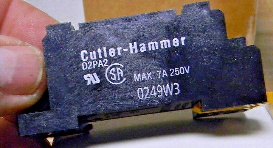 New D2PA2 Cutler-Hammer CH   PYF Socket Relay Plug in Base 8 PIN 7A 250V 2Pole