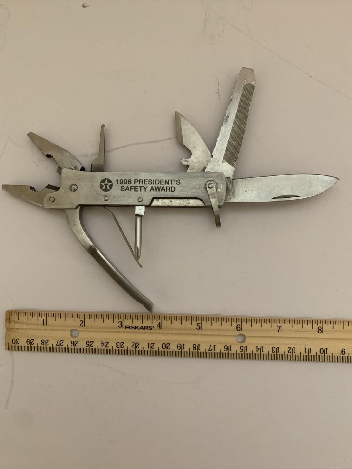 Texaco Multi-tool Pliers Plus 8 Tools. Folded 5.25” (file, Screw Driver,awl,etc)