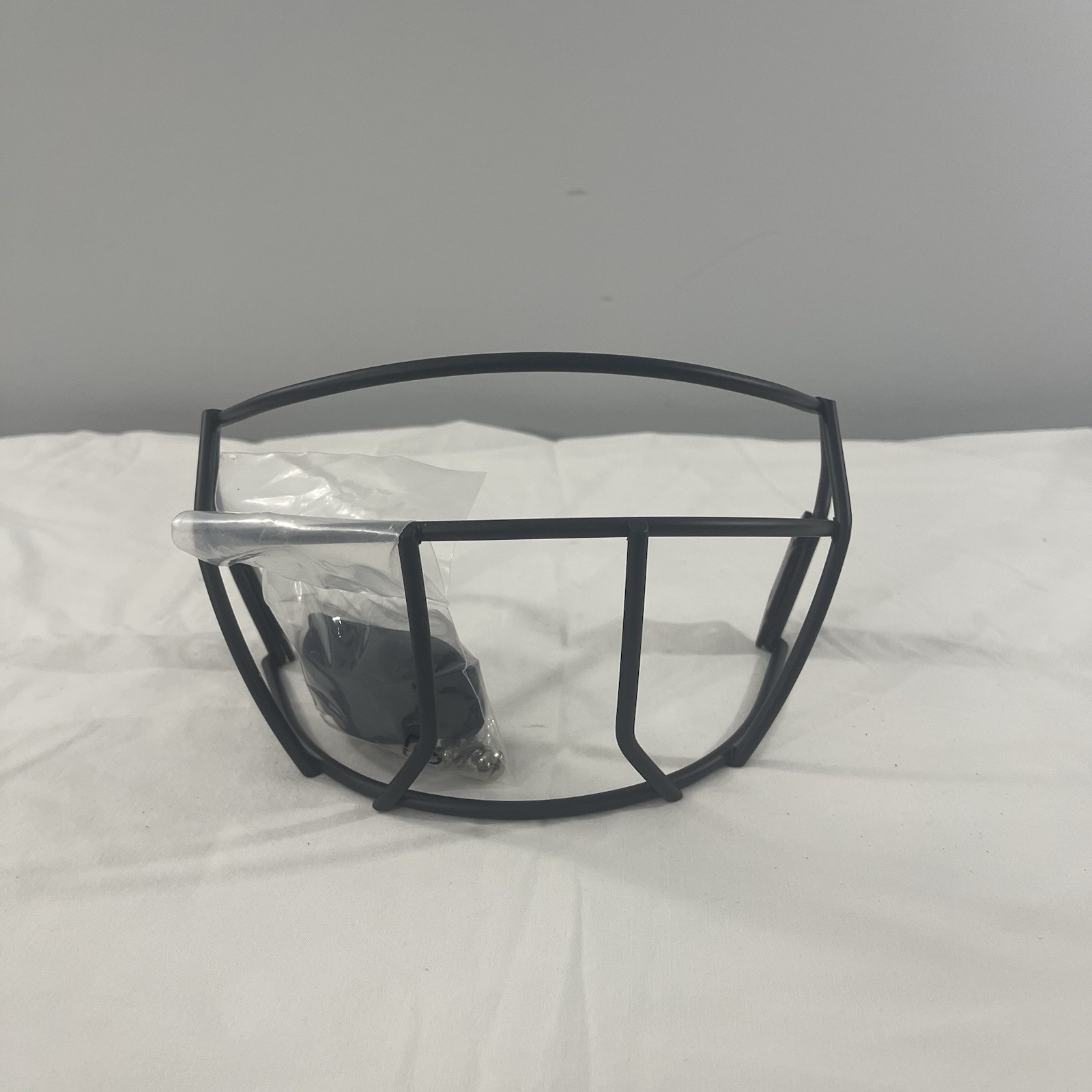 Rawlings Baseball Mask w/Chin Strap NEW R16JWG-REVB Wire Guard Fits R16 Junior