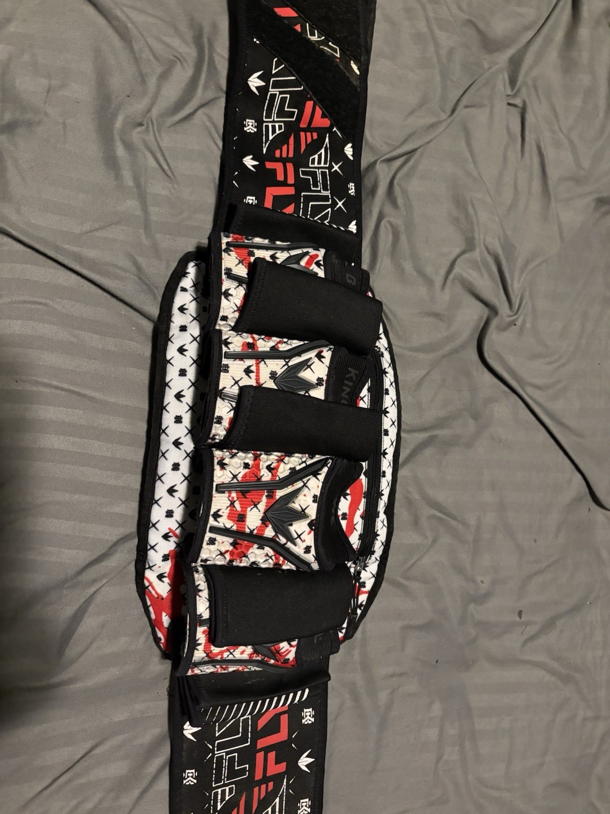 Bunkerkings Fly2 Strapless Paintball Pod Pack 4+2 Used  White And Red