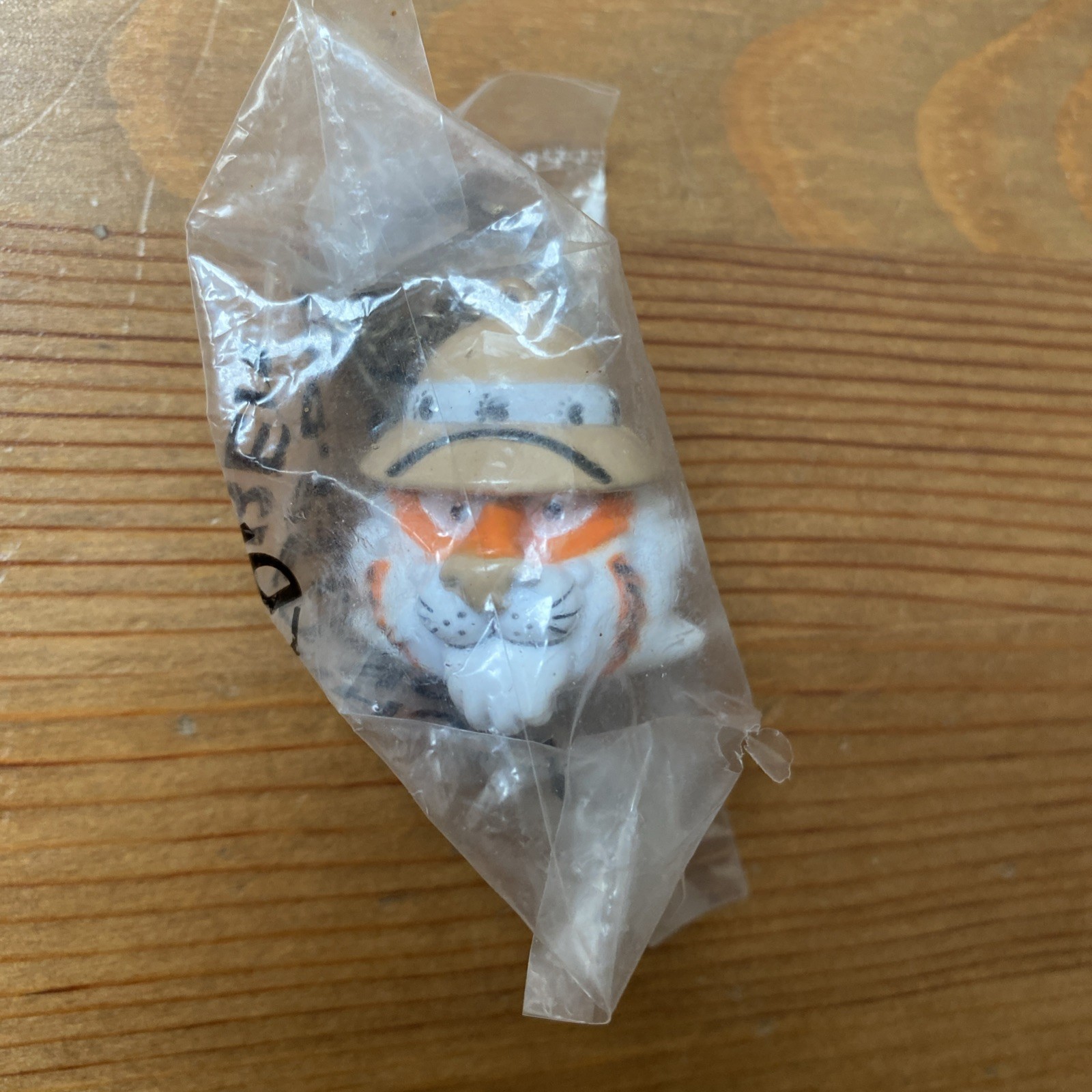 Vintage Tony the Tiger Exxon Gas Promotional Keychain "Put a Tiger in Your Tank"