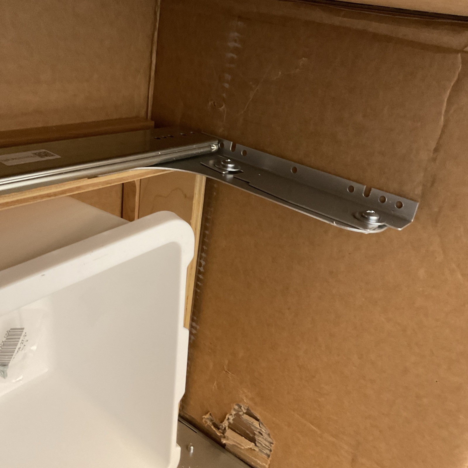 Rev-A-Shelf Single 50Qt Pullout Top Mount Soft close Slides