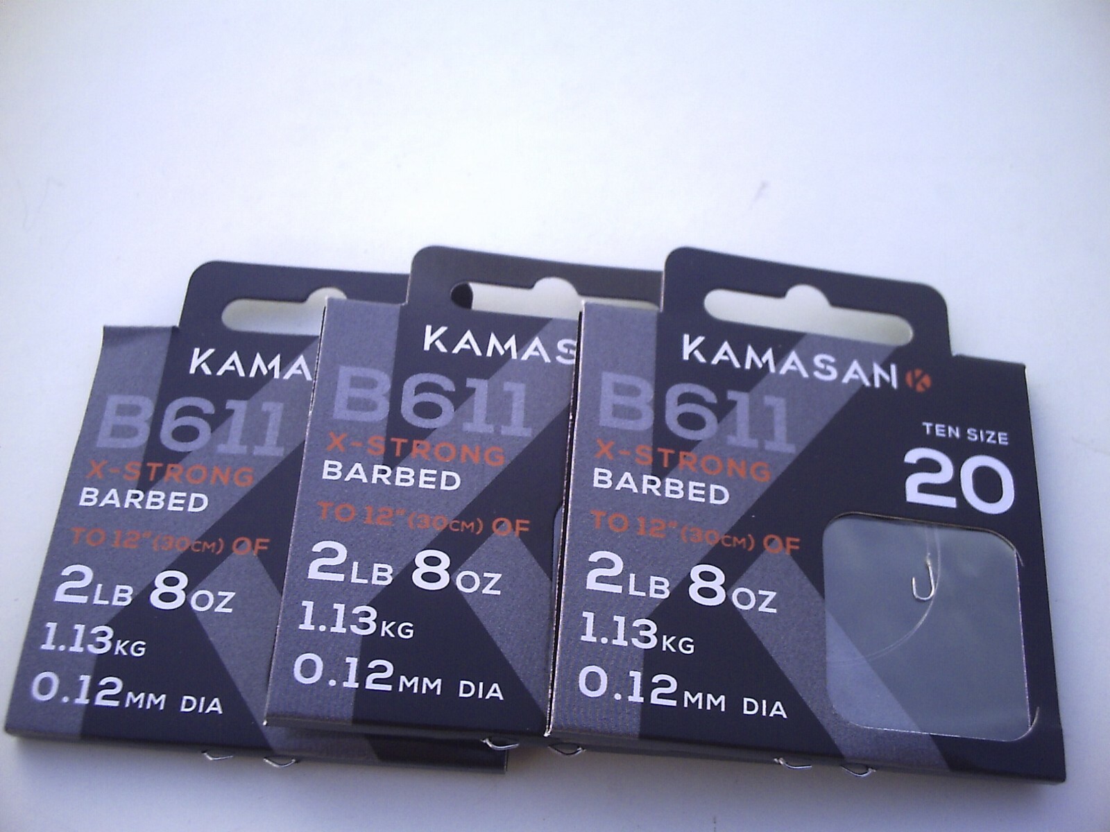 30 x Kamasan B611 Barbed Hooks to Nylon.Size 20. Perfect for Chub,Perch & Roach.