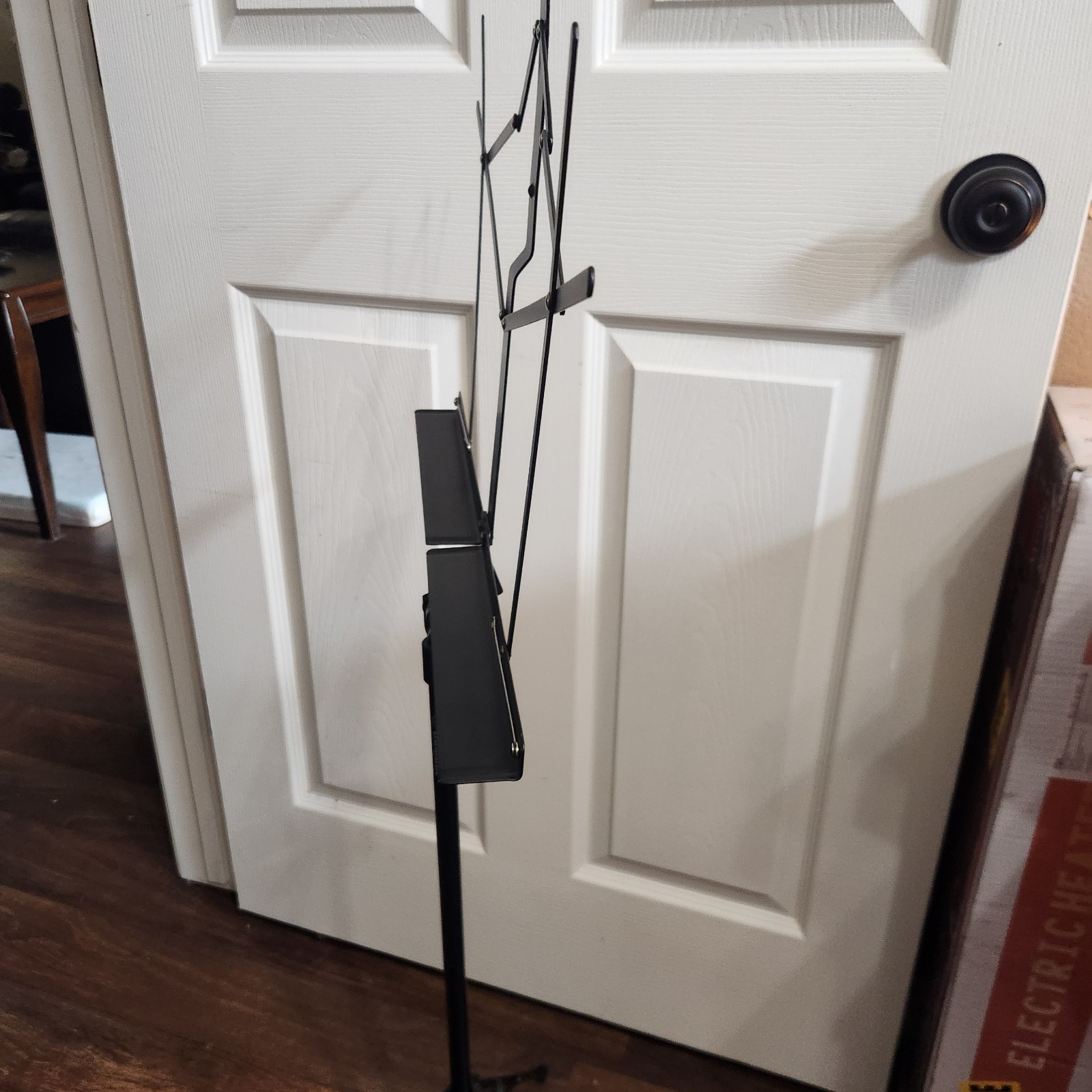 Yamaha Foldable Sheet Music Stand w/ Case – Black, Adjustable, Portable Compact