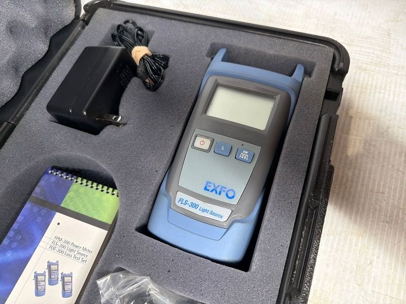 EXFO Fibre Optic Tester MODEL FLS-300