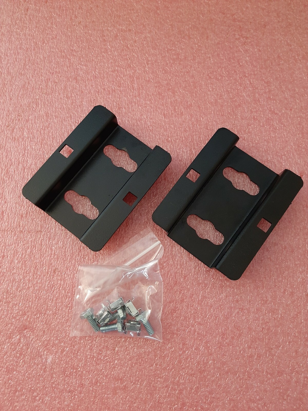 Eaton B-Line Cooper SB3012 ePDU Fixed Mount Mounting Vertical Bracket Kit - NEW