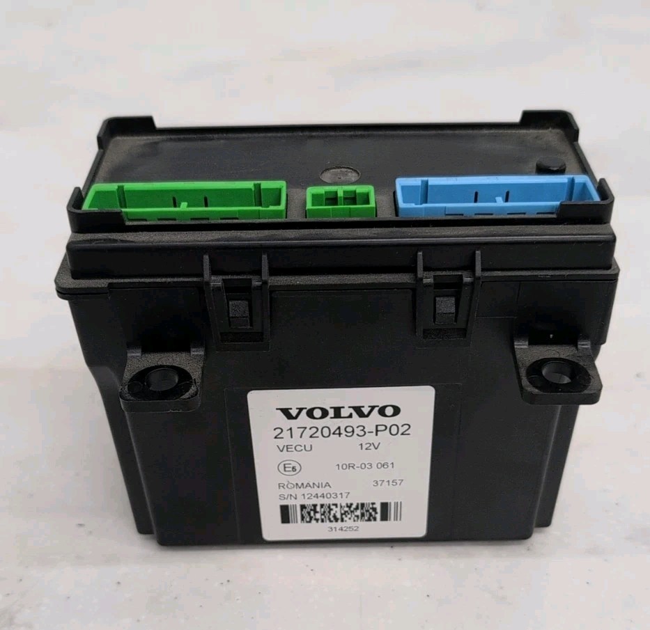 2013 Volvo VNL 21720493-P02 Cab Control Module (We Have Qty) BC$