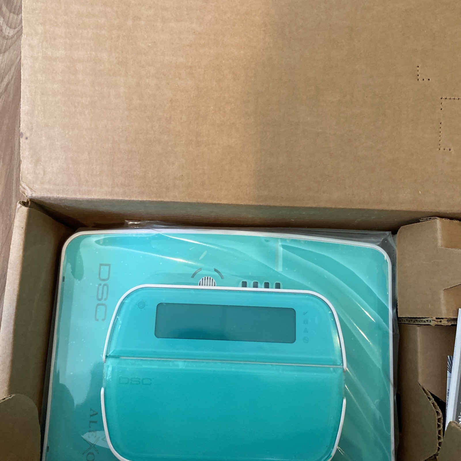 DSC KIT496-16CP01 Digital Security Kit Alexor Wireless Panel, WT5500 LCD NEW NIB