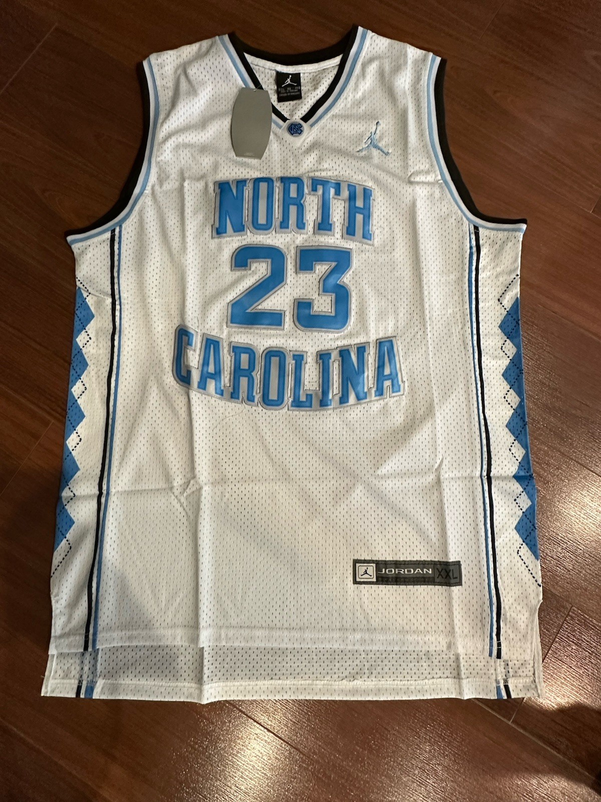NWT Michael Jordan Basketball Jersey XXL #23 North Carolina Tar Heels White