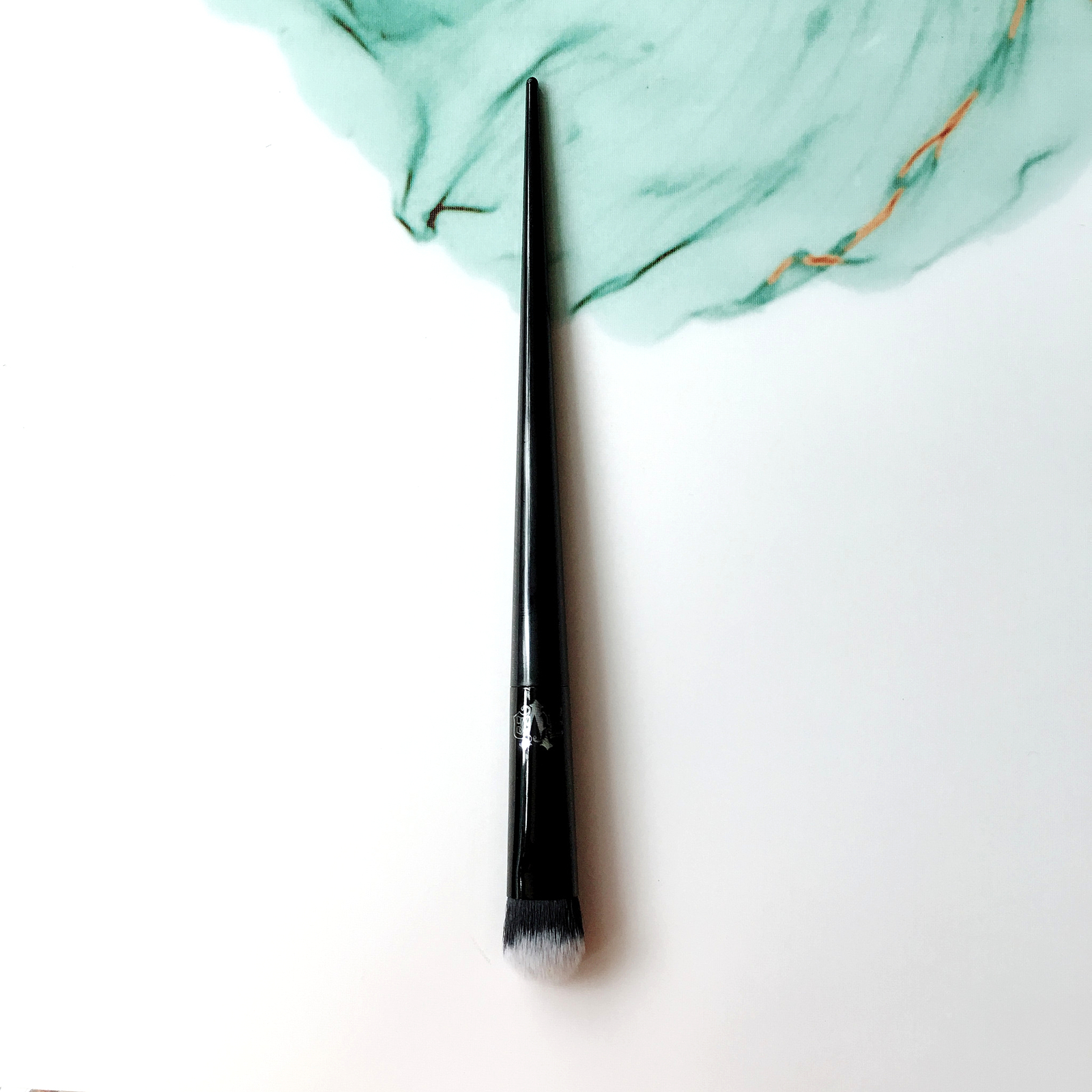 KAT VON D Lock-It Edge Concealer Brus Brush #35 Recommends~Premium Factory Made
