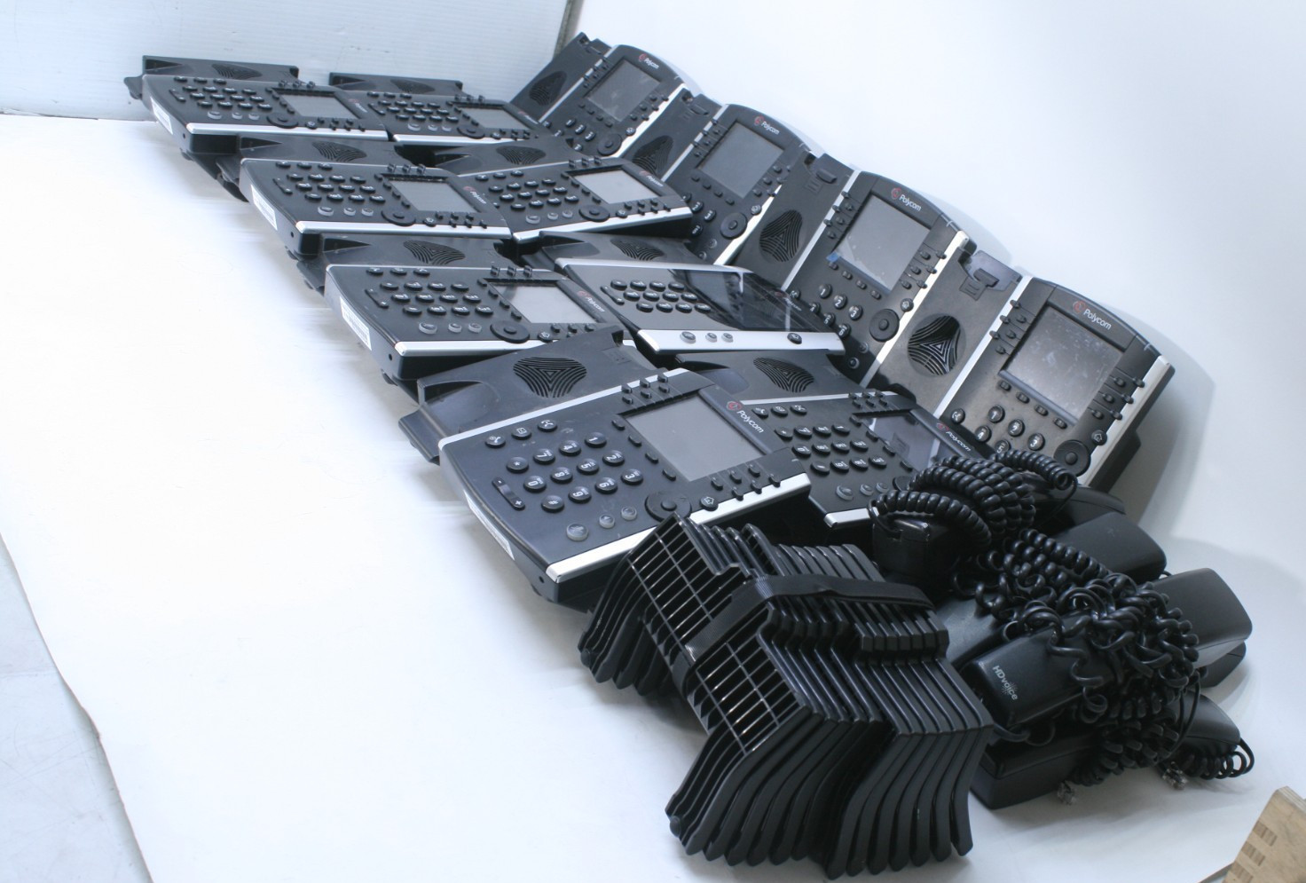 LOT OF 12 Polycom VVX 411 PoE IP Business VOIP Phones 2201-48450-001       T7-D4