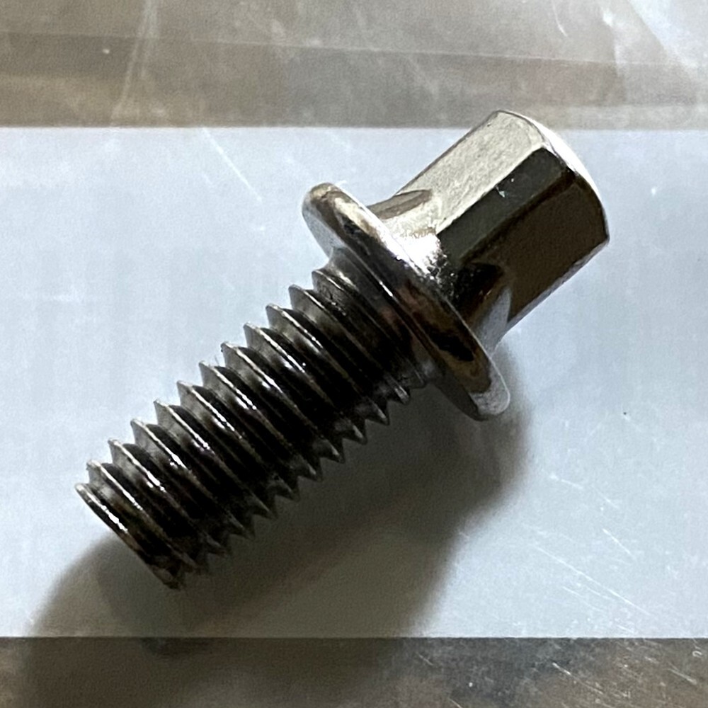 TAMA Square Bolt M6x12mm 208#