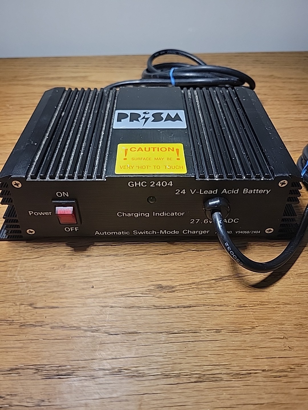 PRISM AUTO SWITCH-MODE 24V LEAD BATTERY CHARGER GHC-2404 3 Prong