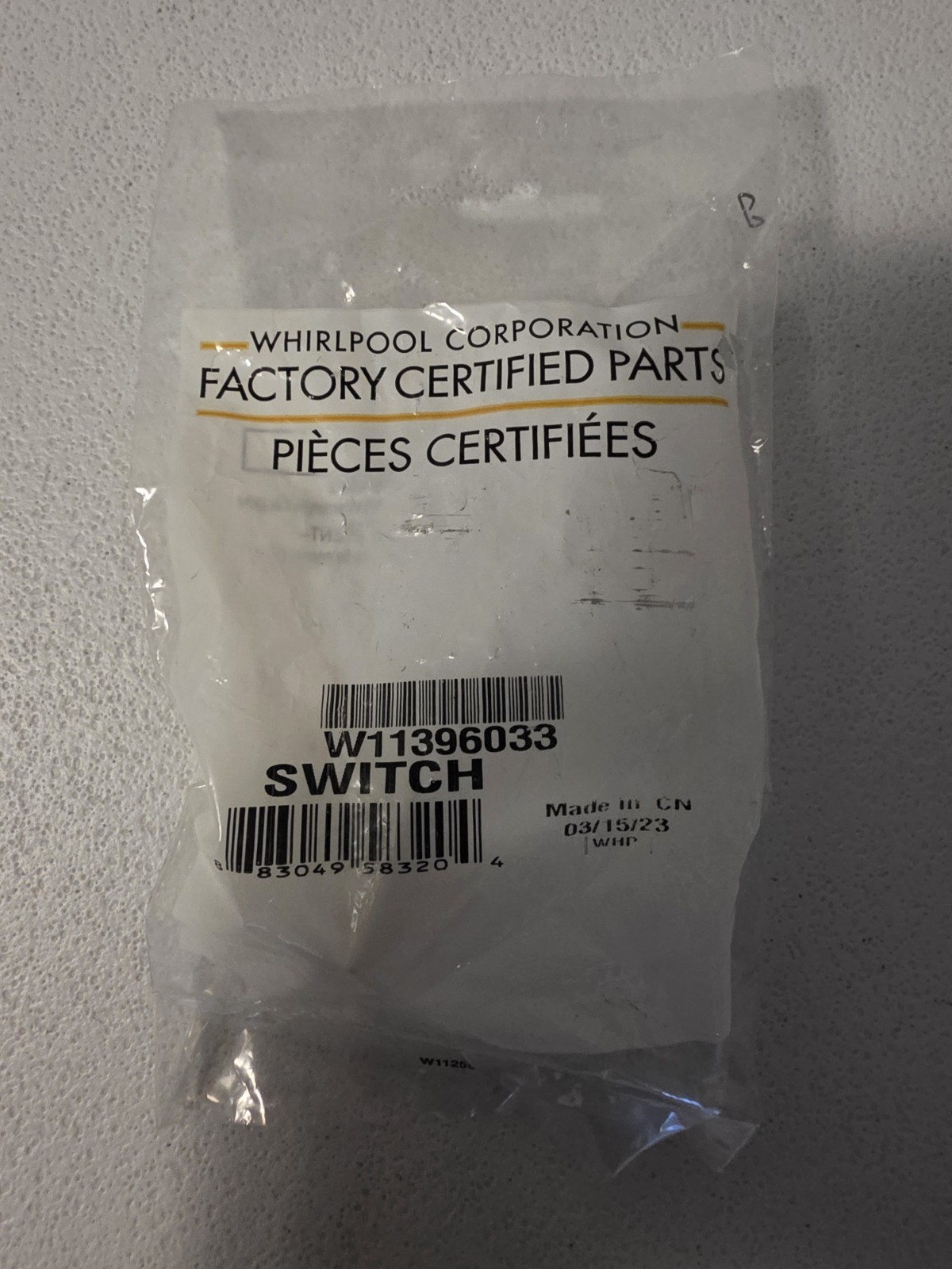 Genuine OEM Whirlpool Refrigerator Door Switch W11396033