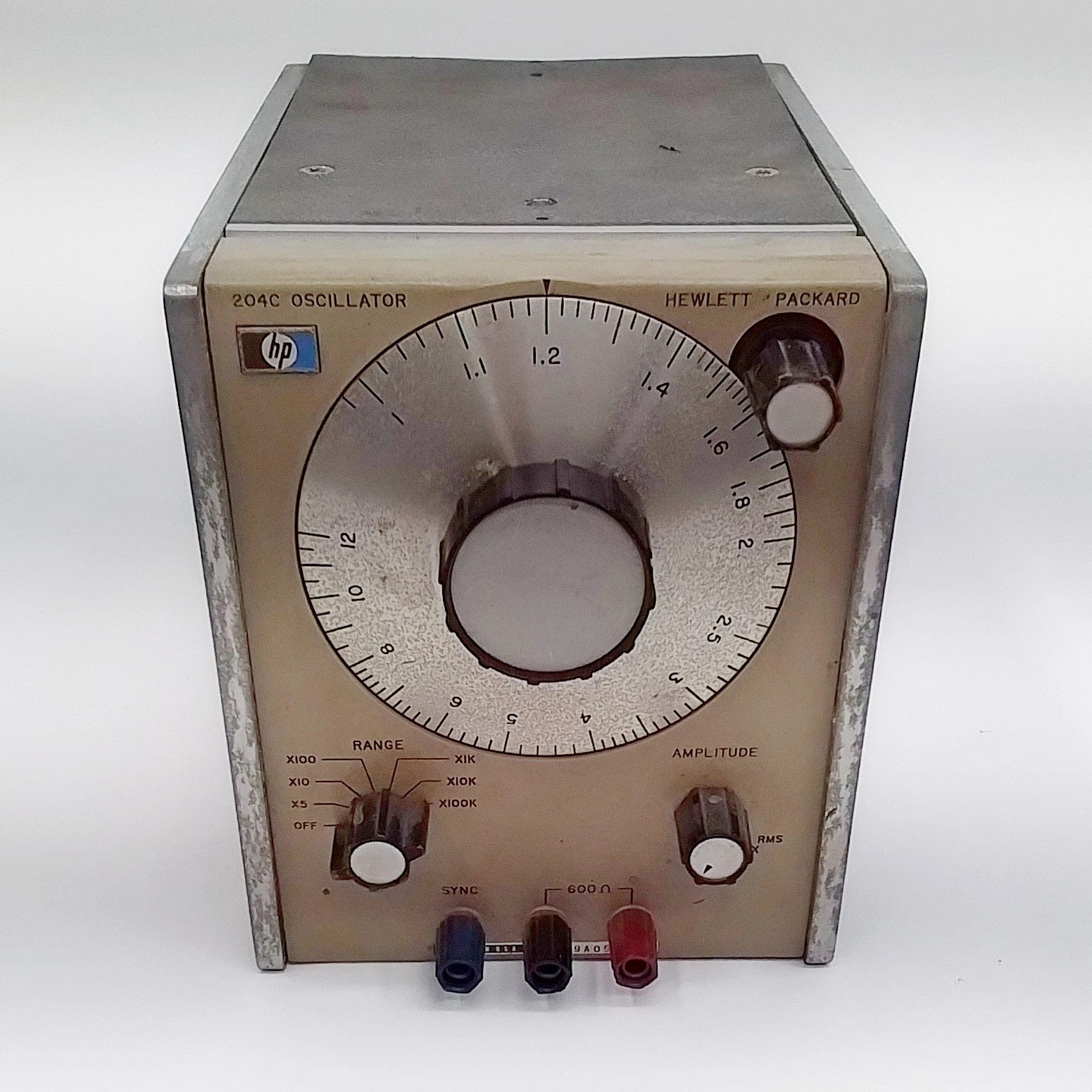 HP Hewlett Packard 204C Oscillator Signal Generator Vintage For Parts