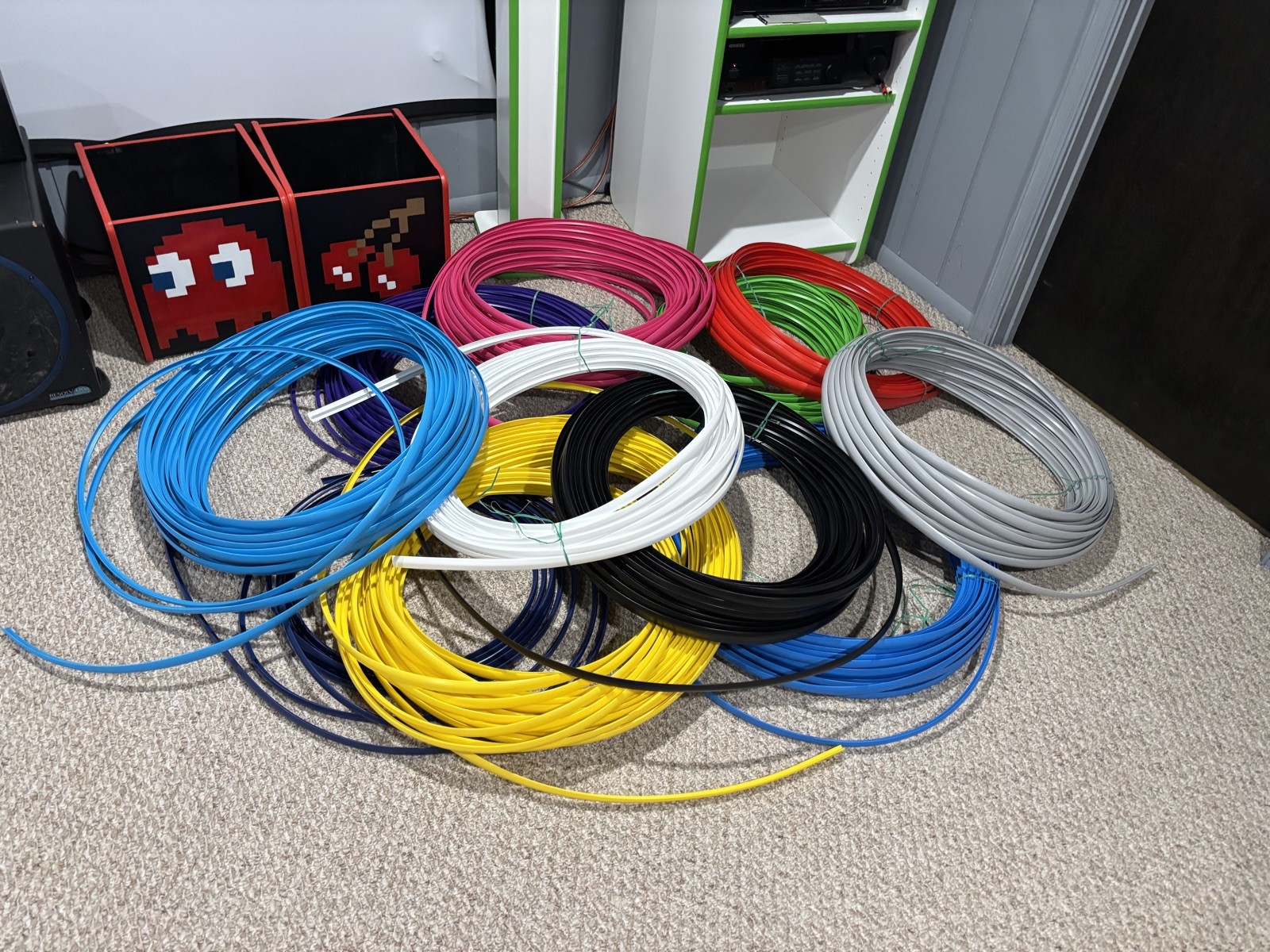 Arcade  T Molding T-molding Plastic 3/4” sold in 10 foot increment many colors