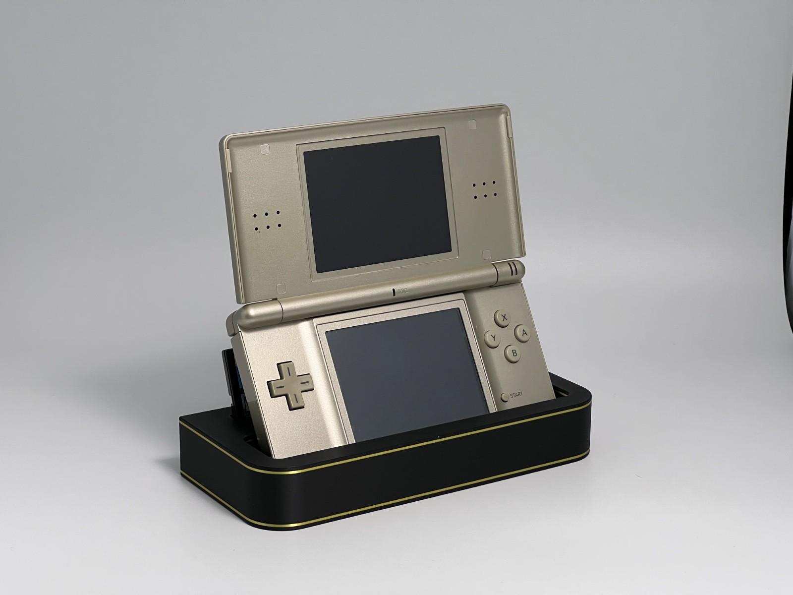 Collector Display Stand for Nintendo DS Lite Silver Inlay Core Series