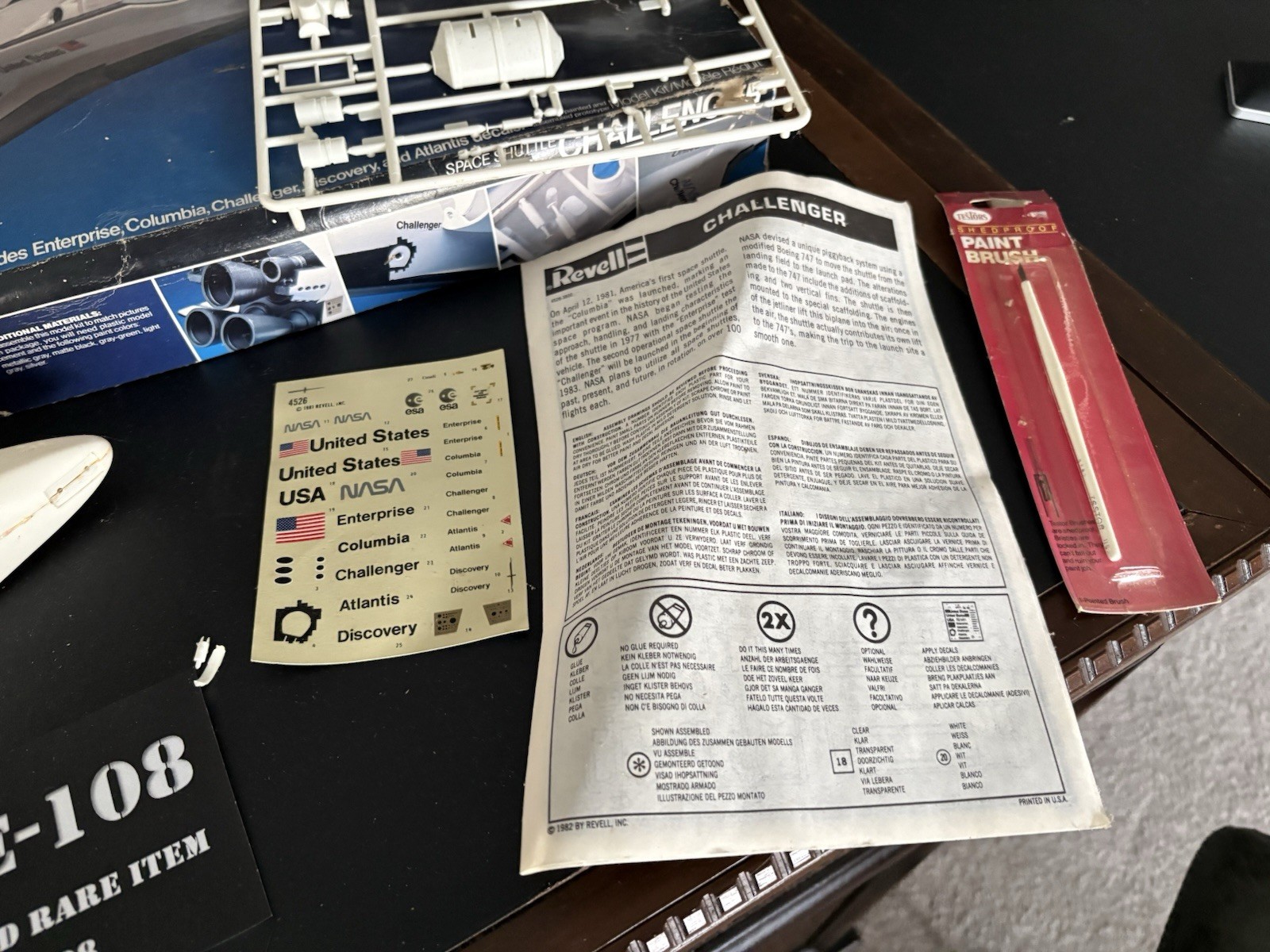 Revell 4526 Space Shuttle Challenger 1/144 Scale 1982 - OPEN BOX