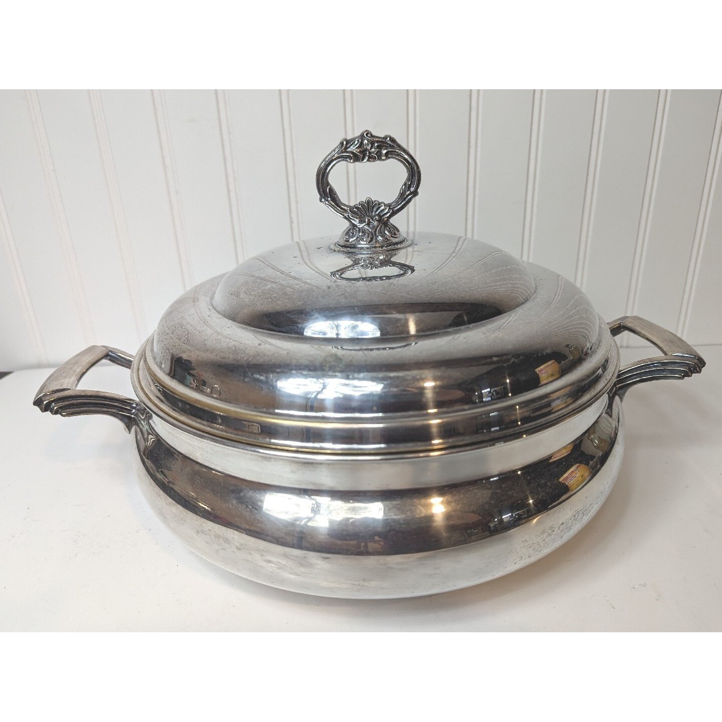 Elegant Silverplate Covered Buffet Server Round Vegetable Casserole Dish Vintage