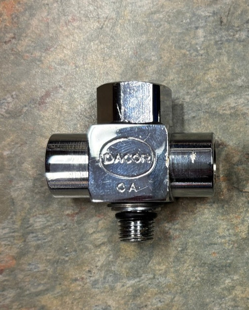 Used Dacor Low Pressure 3 Way Hose Splitter 3/8 " Threads