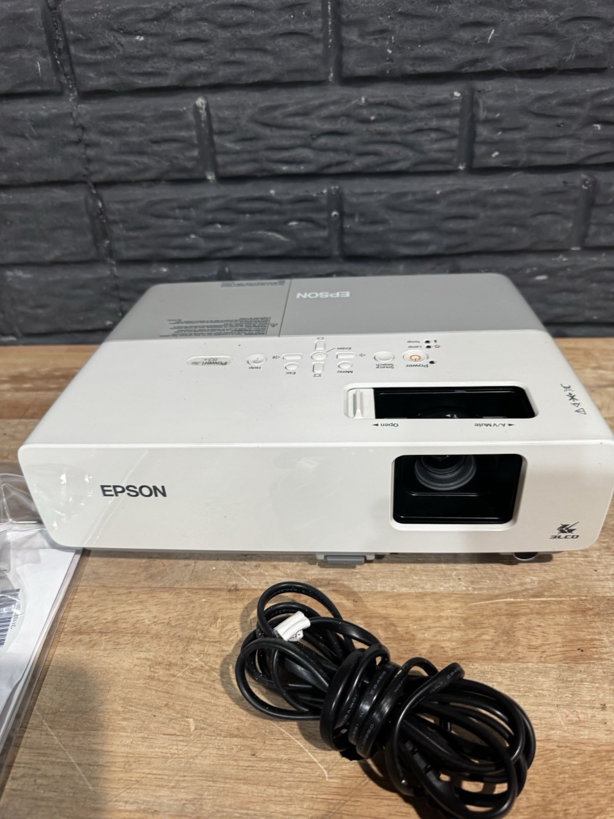 Epson Powerlite 83 Model Emp-83H