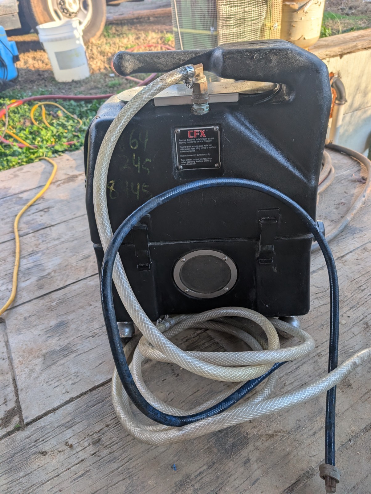Rotovac CFX continuous flow extractor w/ wand and hos set – automatic pump out