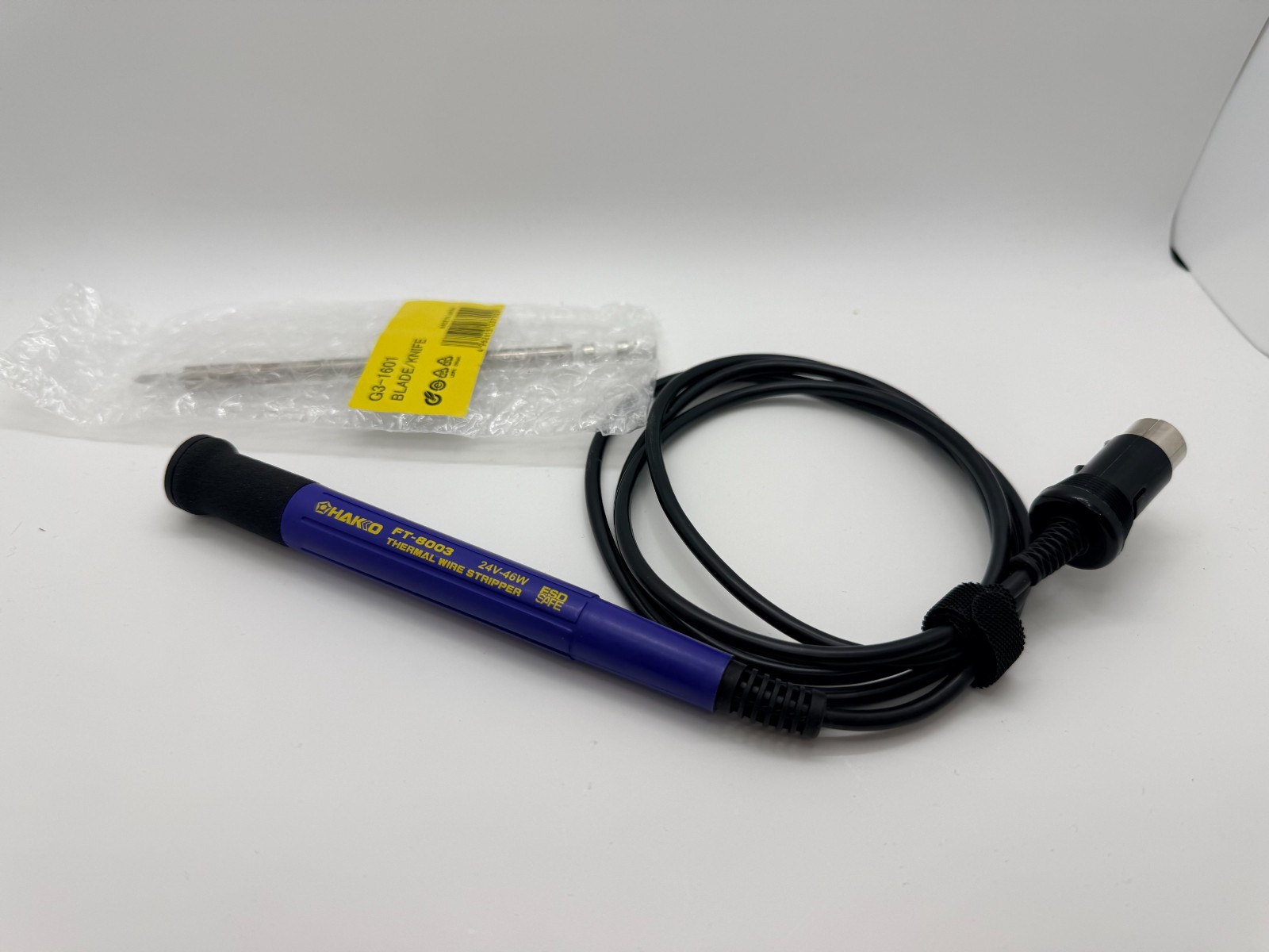 Hakko FT8003-81 Thermal Wire Stripper Hot Knife with Blade Tip G3 1601 UNUSED
