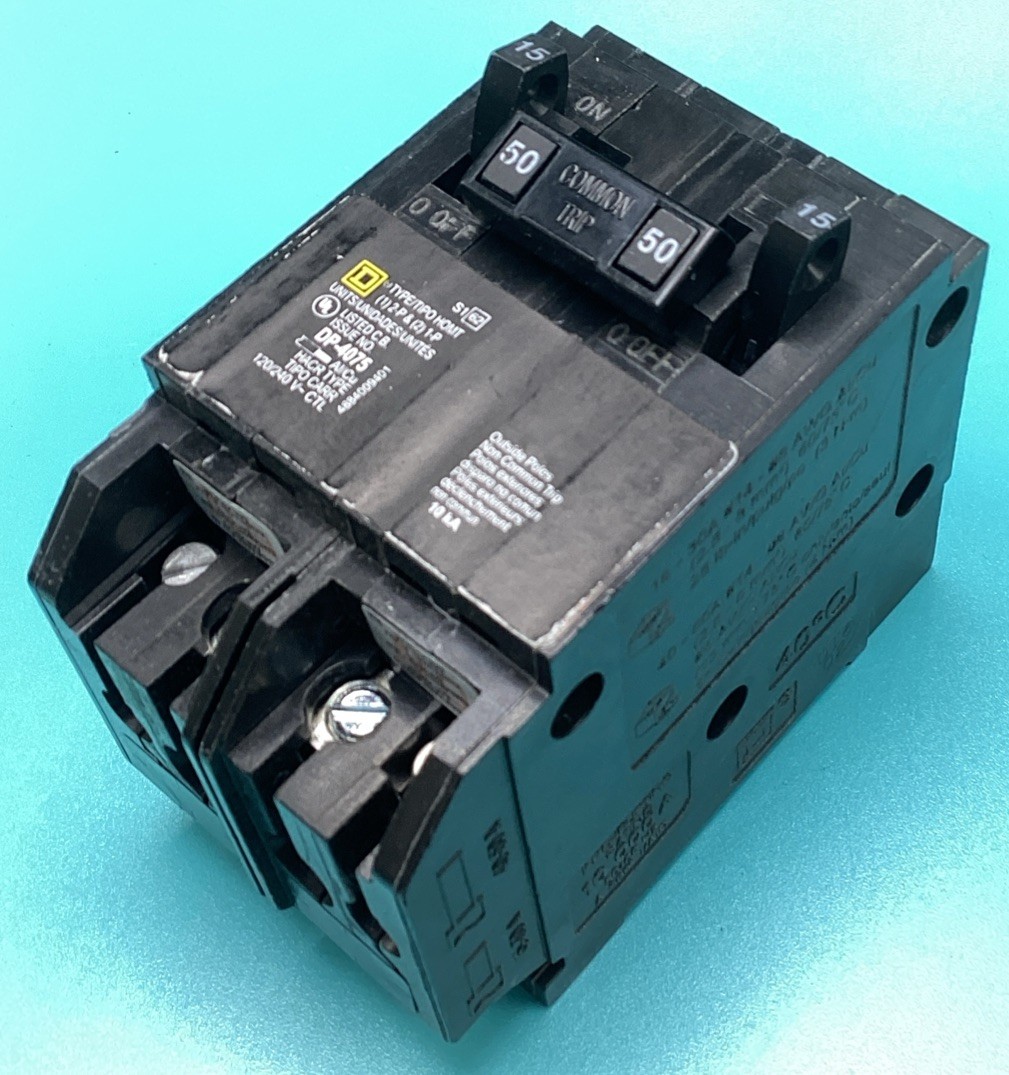 New Circuit Breaker Square D HOMT1515250 15/50 Amp 2 Pole 120/240V Quad