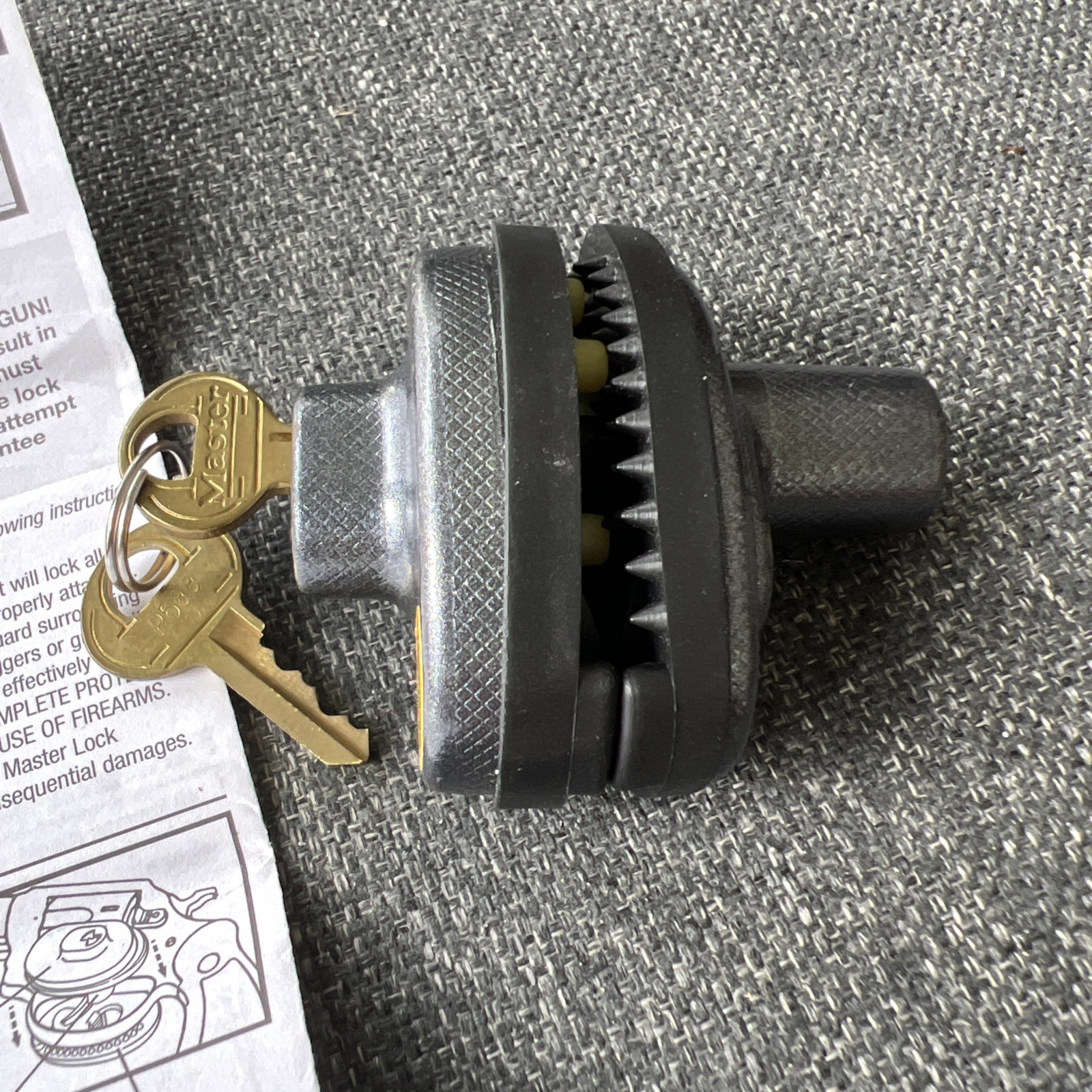 Master Lock 90 Keyed Gun Trigger Lock, 1 Pack Gun Lock With 2 Keys