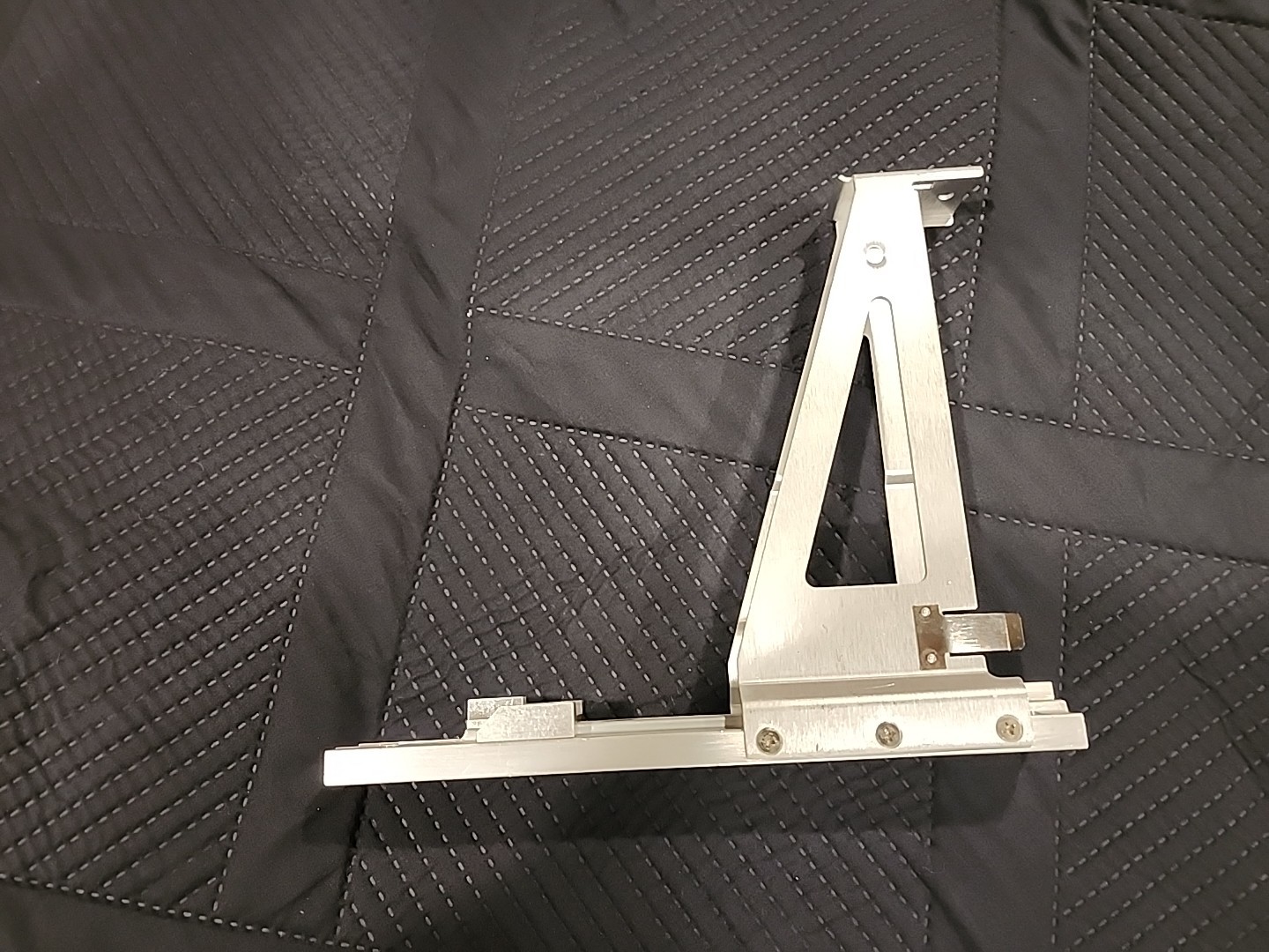 Garmin Vertical Mount PN 011-02419-00